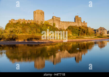 Château de Pembroke, Pembrokeshire, Pays de Galles, Royaume-Uni Banque D'Images