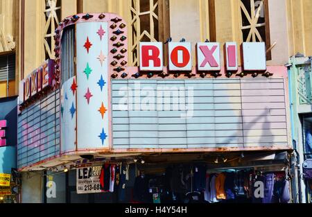 Roxie Theatre film,chambre,situé sur Broadway, le centre-ville de Los Angeles Banque D'Images