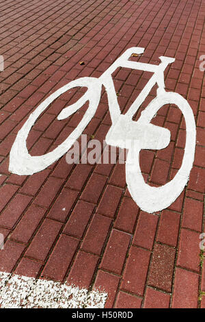 Bike Lane sign on the road Banque D'Images