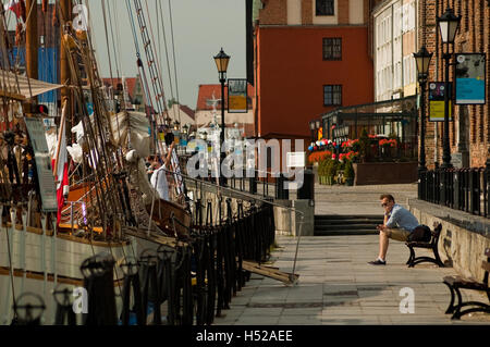 Gdansk Pologne. Bateau en bois sur la rivière. Relax s Banque D'Images