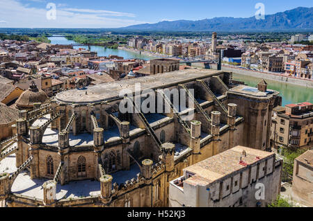 Vue de la ville cathedal et du château à Tortosa, Catalogne, Espagne Banque D'Images