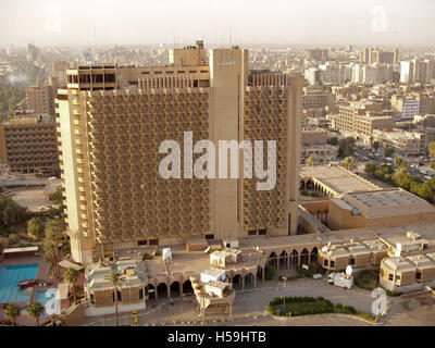 5 Novembre 2003 L'Hôtel Palestine, Place Firdos À Bagdad. Banque D'Images