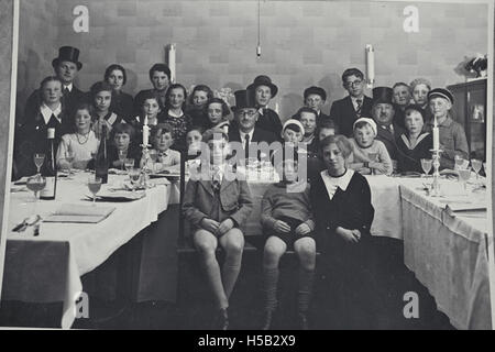 Nuit du Seder Pessah 1934 (5694) à la maison d'Hugo Brill donné par Wilhelm Buchheim Banque D'Images