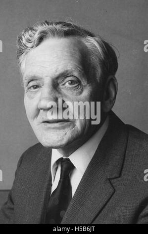 Le titre fait référence à Harry Drew, potentiellement une personne importante en 1976, bien que des détails supplémentaires soient nécessaires pour fournir un contexte pour son rôle ou événement. Banque D'Images