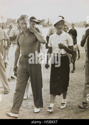 Le roi Édouard VIII et Wallis Simpson partent en vacances en Yougoslavie en 1936, un moment notable dans leur relation controversée avant son abdication. Banque D'Images