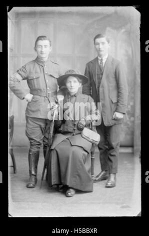 Cette entrée fait référence à un article ou enregistrement d'archives identifié par son code catalogue. Plus de détails sont nécessaires pour fournir le contexte et l'information sur sa pertinence historique. Banque D'Images