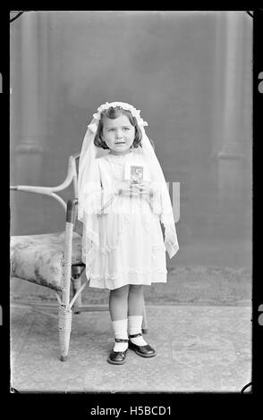 Le titre 'D1422B76485 E 002A' semble être un numéro de référence d'archive ou de catalogue, pointant vers un document ou un objet historique spécifique. D'autres recherches sont nécessaires pour une compréhension complète. Banque D'Images