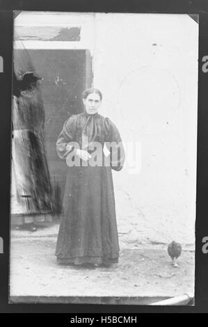 Le titre fait probablement référence à un numéro de référence d'archive ou de photographie, indiquant un objet, un document ou une image lié à une collection ou à un événement historique spécifique. Un contexte plus approfondi serait nécessaire pour plus de clarté. Banque D'Images