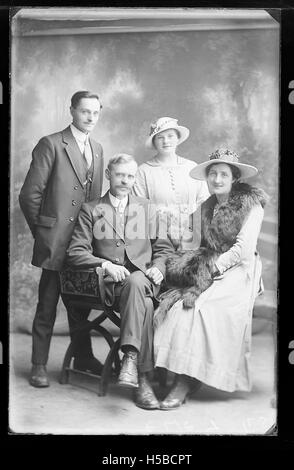 Ce titre fait référence à une référence archivistique spécifique appelée D1422B76378 B 016A, qui pointe probablement vers un document ou un document historique. Banque D'Images