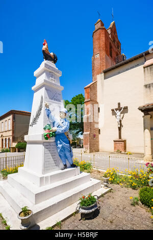 Monument à la mémoire des victimes de la Première Guerre mondiale, Caignac, France Banque D'Images