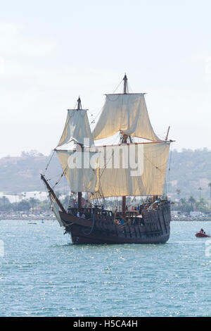 Tall Ship San Salvador en 2016 Festival de la voile, le défilé des navires, la baie de San Diego, CA Banque D'Images