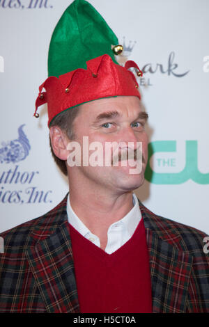 Pete Gardner assiste au 84e congrès annuel de l'Hollywood Parade de Noël "La Magie de Noël" - Marine avec Toys for Tots Foundation le 29 novembre 2015 à Hollywood, Californie, USA Banque D'Images