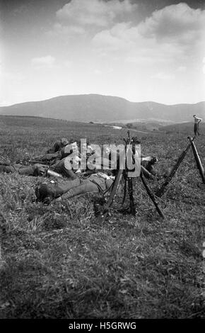 Les soldats allemands se détendre dans la région des Ardennes, la France pendant la Seconde Guerre mondiale Banque D'Images