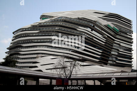 La Hong Kong Polytechnic University School of Design conçu par l'architecte Zaha Hadid. Kowloon, Hong Kong, Chine. 06.05.2016. Banque D'Images