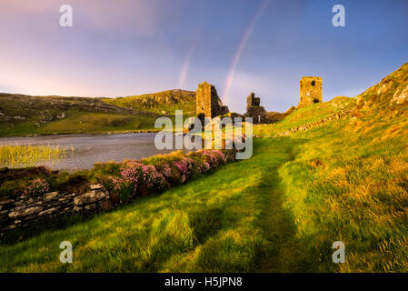 Château de Dunlough - trois châteaux West Cork, Irlande Banque D'Images