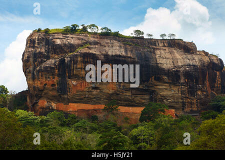 Sigiriya, le Rocher du Lion Banque D'Images