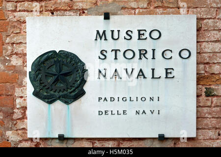 Museo Storico Navale à l'Arsenal de Venise historique au quartier Castello de Venise en Italie. Banque D'Images