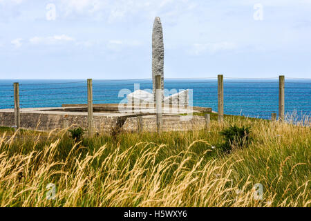 Monument de rangers, monument de l'American Deuxième Bataillon de Rangers, Pointe du Hoc, France Banque D'Images