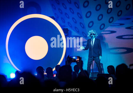 Las Vegas, NV, USA. 21 Oct, 2016. ***Couverture maison*** Pet Shop Boys effectuer au Chelsea au Cosmopolitan of Las Vegas à Las Vegas, NV 216, octobre 2016. Crédit : Erik Kabik Photography/media/Alamy Punch Live News Banque D'Images