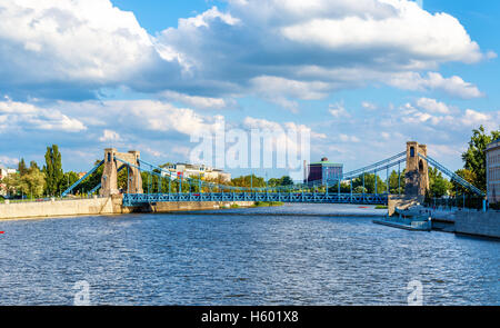 Suspension Grunwaldzki pont sur la rivière Odra à Wroclaw, Pologne Banque D'Images