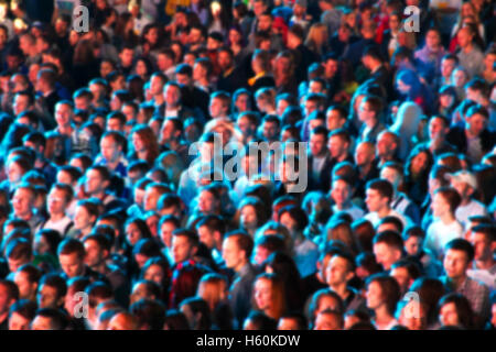 Troubles de foule de spectateurs au concert Banque D'Images