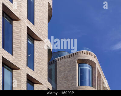 L'altitude, abstrait. Turnmill Building, Londres, Royaume-Uni. Architecte : Piercy & Company, 2015. Banque D'Images