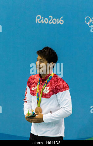 Rio de Janeiro, Brésil. 6 août 2016. Seto Daiya (JPN) remporte la médaille d thebronze dans l'épreuve du 400m quatre nages individuel aux Jeux Olympiques d'été de 2016. ©PAUL J. Sutton/PCN la photographie. Banque D'Images