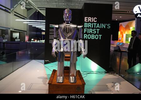 Eric le le premier robot à science museum Banque D'Images