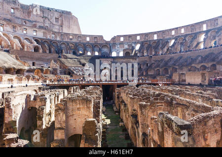 ROME, ITALIE - 12 octobre 2016 : Photo de ruines du Colisée Banque D'Images