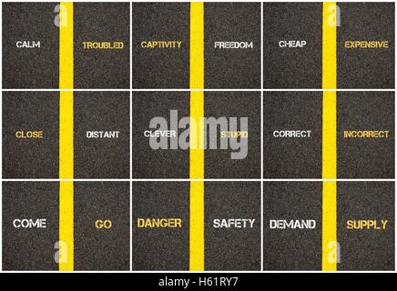 Photo Collage de concepts antonyme écrit plus de tarmac, marquage routier peinture jaune ligne de séparation entre les mots Banque D'Images