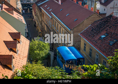 Funiculaire reliant Zagreb la rue Ilica avec Promenade Strossmayer, au nord, vue de la Ville Haute, Zagreb, Croatie Banque D'Images