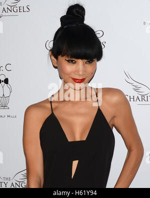 Bai Ling assiste à un barbecue et Bikinis bénéfice organisé par la voix de Linda Johnson Beverly honorant la Fondation à M. C Banque D'Images