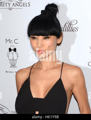 Bai Ling assiste à un barbecue et Bikinis bénéfice organisé par la voix de Linda Johnson Beverly honorant la Fondation à M. C Banque D'Images