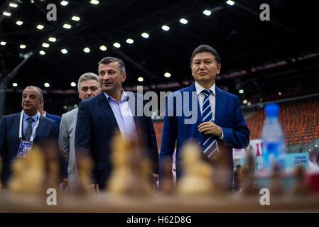 Le président de la FIDE Kirsan Ilyumzhinov durant la ronde finale à la 42e Olympiade à Bakou, Azerbaïdjan, le Mardi, Septembre 13, 2016. Banque D'Images