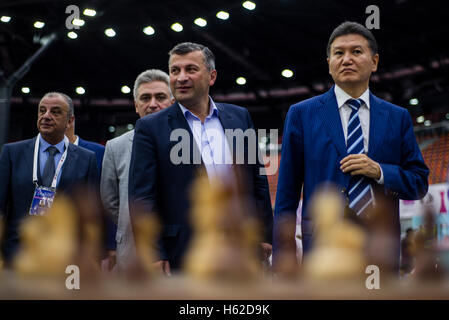 Le président de la FIDE Kirsan Ilyumzhinov durant la ronde finale à la 42e Olympiade à Bakou, Azerbaïdjan, le Mardi, Septembre 13, 2016. Banque D'Images