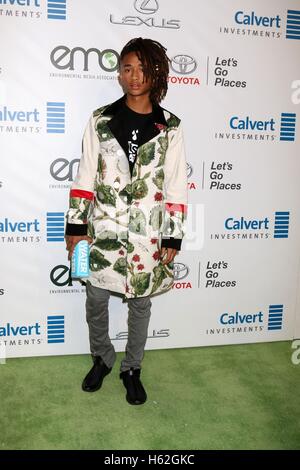 Burbank, CA. 22 octobre, 2016. Jaden Smith aux arrivées pour l'Environnement 26e Congrès annuel de l'Association EMA Awards, Warner Bros Studios, à Burbank, Ca, le 22 octobre 2016. Credit : Priscilla Grant/Everett Collection/Alamy Live News Banque D'Images