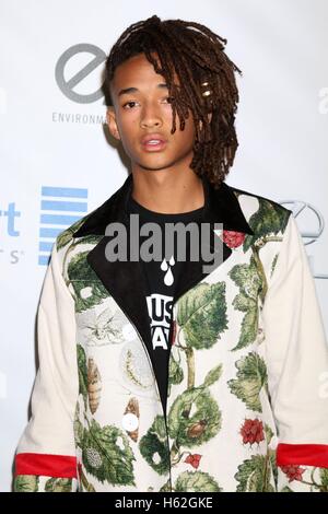 Burbank, CA. 22 octobre, 2016. Jaden Smith aux arrivées pour l'Environnement 26e Congrès annuel de l'Association EMA Awards, Warner Bros Studios, à Burbank, Ca, le 22 octobre 2016. Credit : Priscilla Grant/Everett Collection/Alamy Live News Banque D'Images