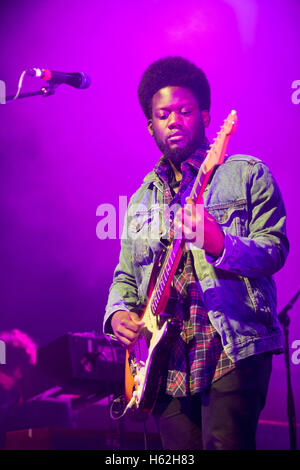 Manchester, UK. 22 octobre, 2016. Michael Kiwanuka en concert à l'O2 Apollo, Manchester, Royaume-Uni, le 22 octobre 2016 Crédit : John Bentley/Alamy Live News Banque D'Images