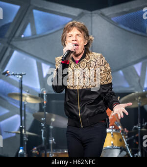 Las Vegas, NV, USA. 22 octobre, 2016. Les Rolling Stones effectuer chez T-Mobile Arena de Las Vegas, NV le 22 octobre 2016. © Erik Kabik Photography/media/Alamy Punch Live News Banque D'Images