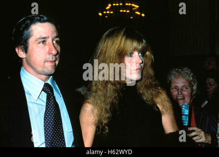 Jane Fonda et Tom Hayden. 1er janvier 2011. PHOTOS © Globe Photos/ZUMAPRESS.com/Alamy Live News Banque D'Images