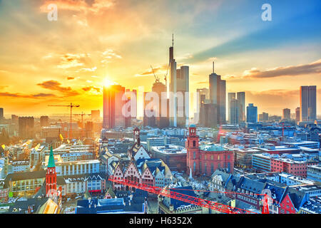 Francfort, Allemagne, au coucher du soleil Banque D'Images