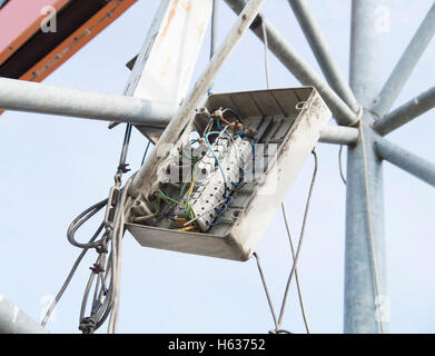 Tableau de distribution électrique endommagé Banque D'Images