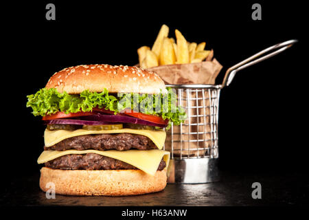 Délicieux hamburger grillé Banque D'Images