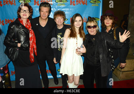 Ellen Sanderson, Clem Burke, Pearl Dickson, Rodney Bingenheimer, Kansas Bowling, Dawn Laureen arrive à la boucherie 'BC' Première mondiale à l'Egyptian Theatre d'Hollywood en Californie le 3 mars 2016 Banque D'Images