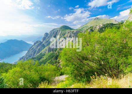 Vue de la baie de Kotor à partir de la montagne de Lovcen, Monténégro Banque D'Images