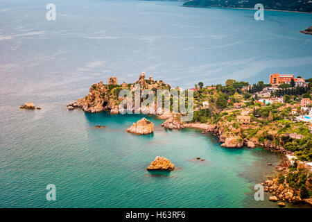 Areal view de Cefalu, Italie. Banque D'Images
