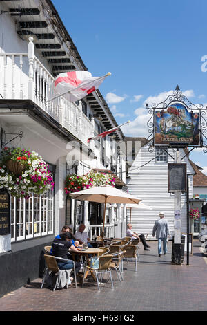 Le George & Dragon Pub, Place du marché, Westerham, dans le Kent, Angleterre, Royaume-Uni Banque D'Images