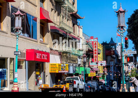 San Francisco, CA, États-Unis, Street Scenes, Tenement Buildings, Chinatown, Daytime, quartiers locaux, couleur de la ville, rangée de magasins fronts, pauvres Banque D'Images