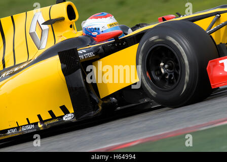 Motorsports, Vitaly Petrov, RUS, dans la Renault R30, voiture de course de Formule 1 à l'essai au circuit de Catalogne dans Banque D'Images