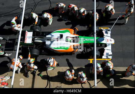 Motorsports, pit stop de Vitantonio Liuzzi, ITA, dans la Force India VJM02, voiture de course de Formule 1 sur le circuit de test Banque D'Images